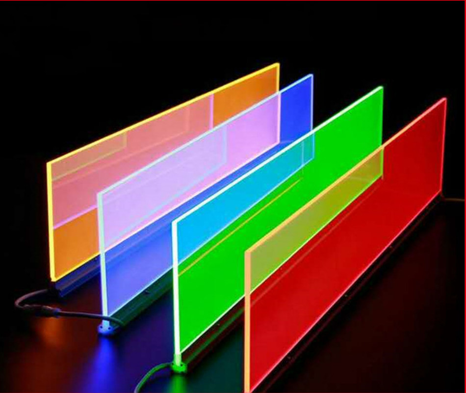 2 مم 3 مم 4 مم 5 مم 10 مم LPG دليل الضوء لوحة حجم مخصص الشكل التنقيط ليزر 98٪ الشفافية